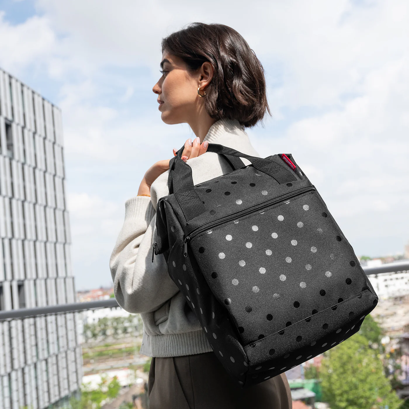 allrounder R glossy dots black - Image 3