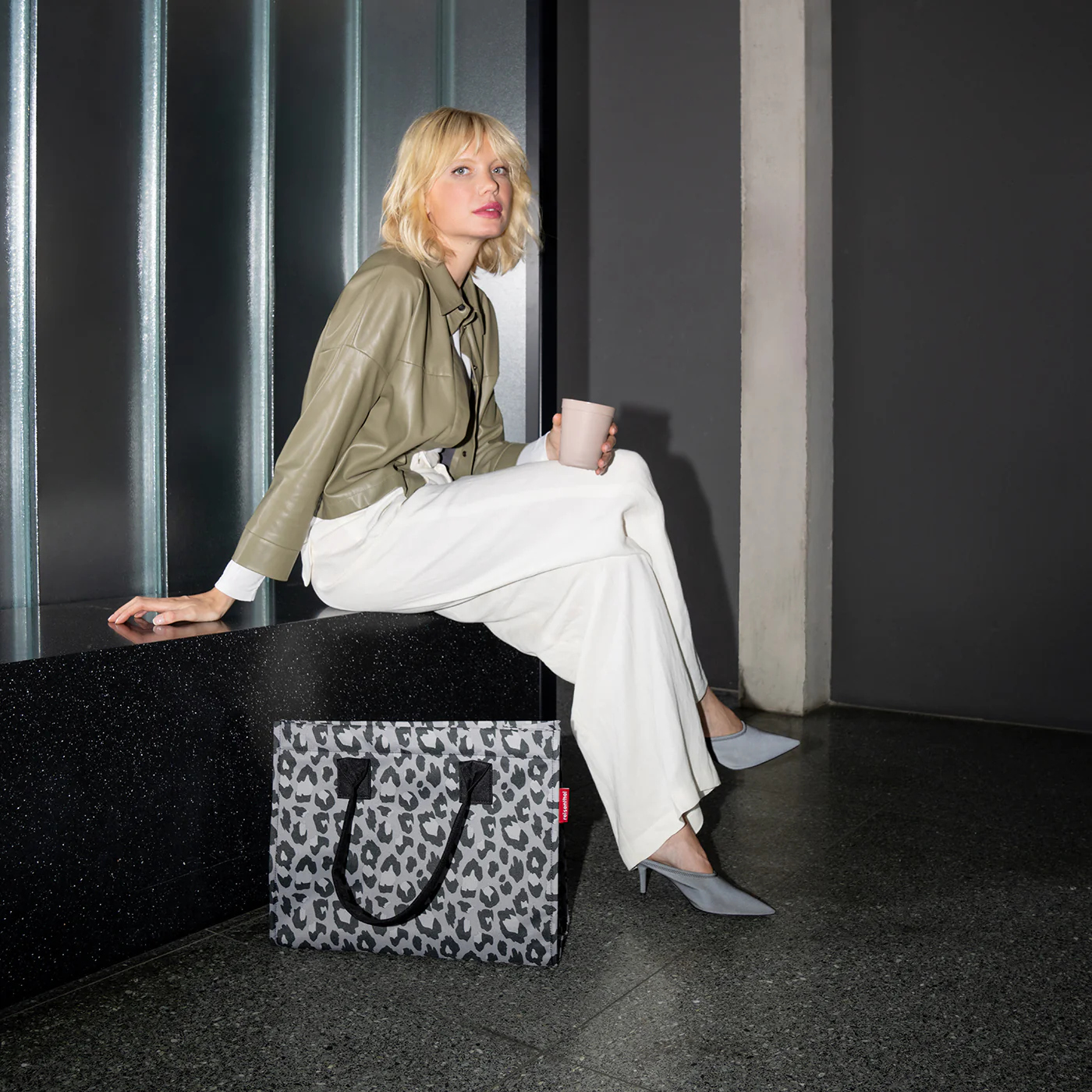 daily shopper leo nero - Image 3