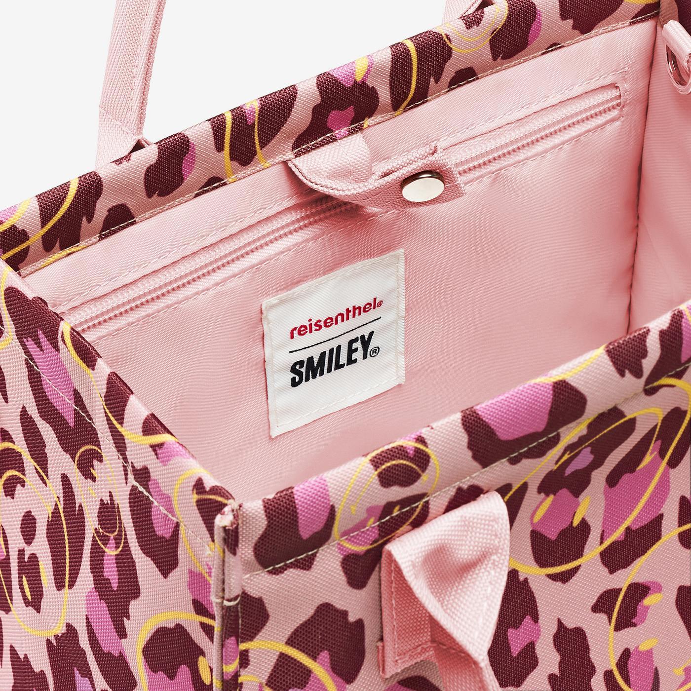 daily shopper XS smiley leo blush - Image 5