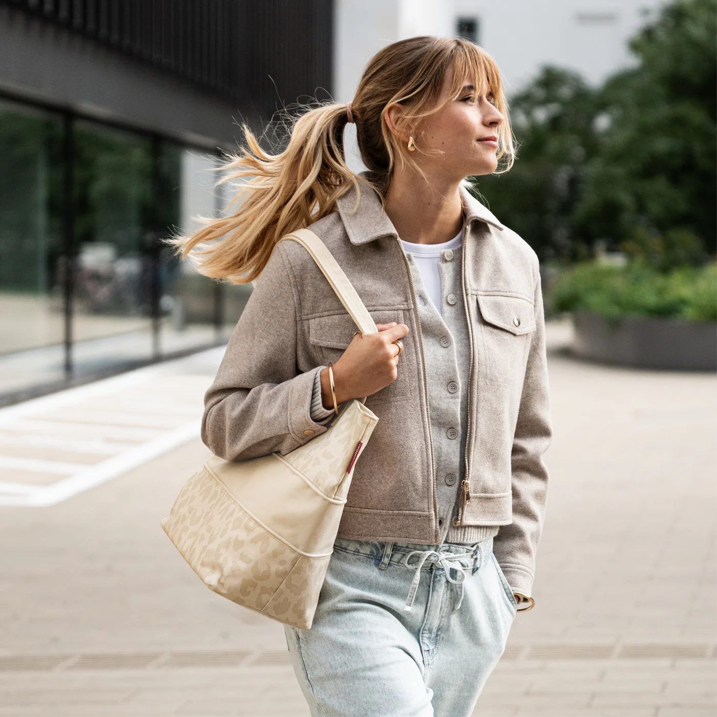 shopper e1 leo vanilla - Image 2