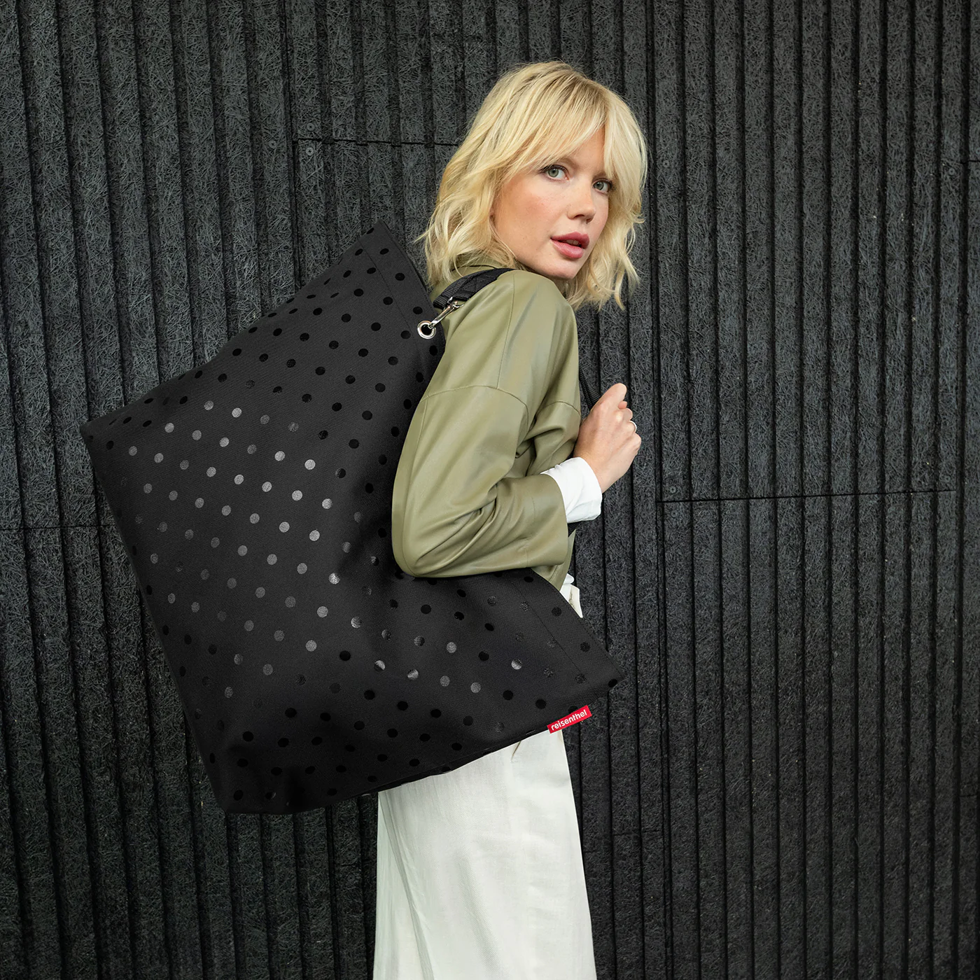 shopper XL glossy dots black - Image 2