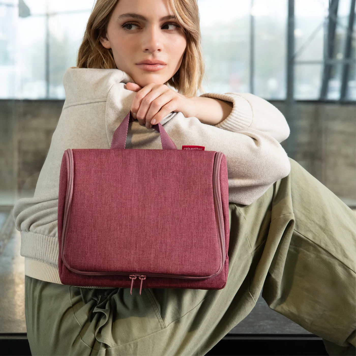 toiletbag XL twist maroon - Image 3