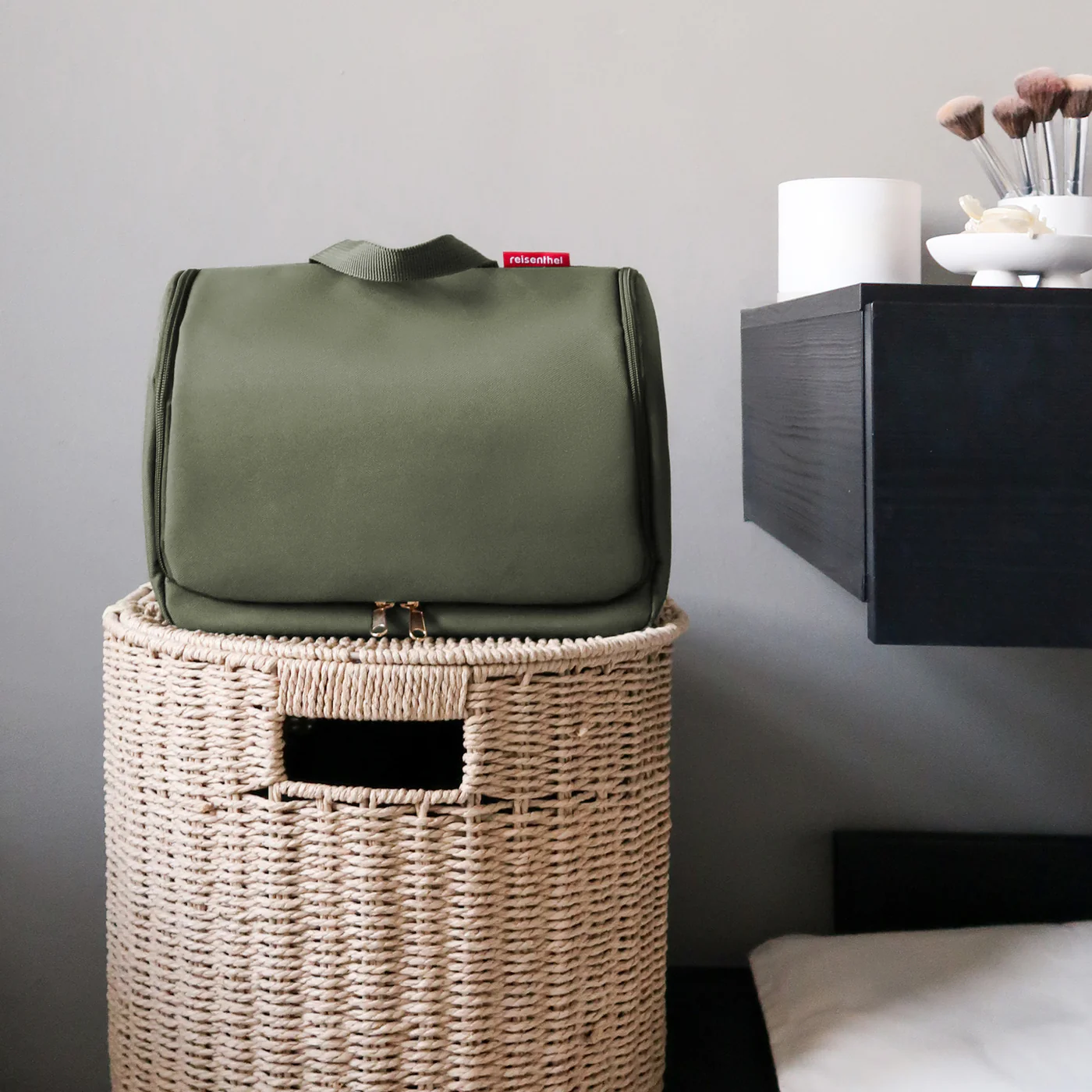 toiletbag XL urban forest gold - Image 3